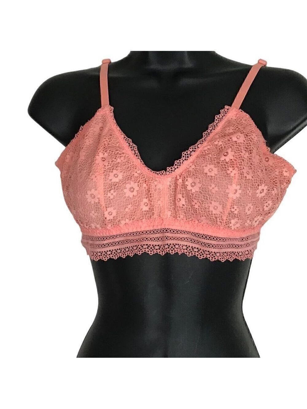 VICTORIA Secret Lace Peach Bralette Size L